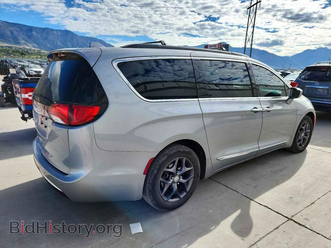 2017 CHRYSLER PACIFICA - VIN: 2C4RC1BG3HR668388 - Photo 3