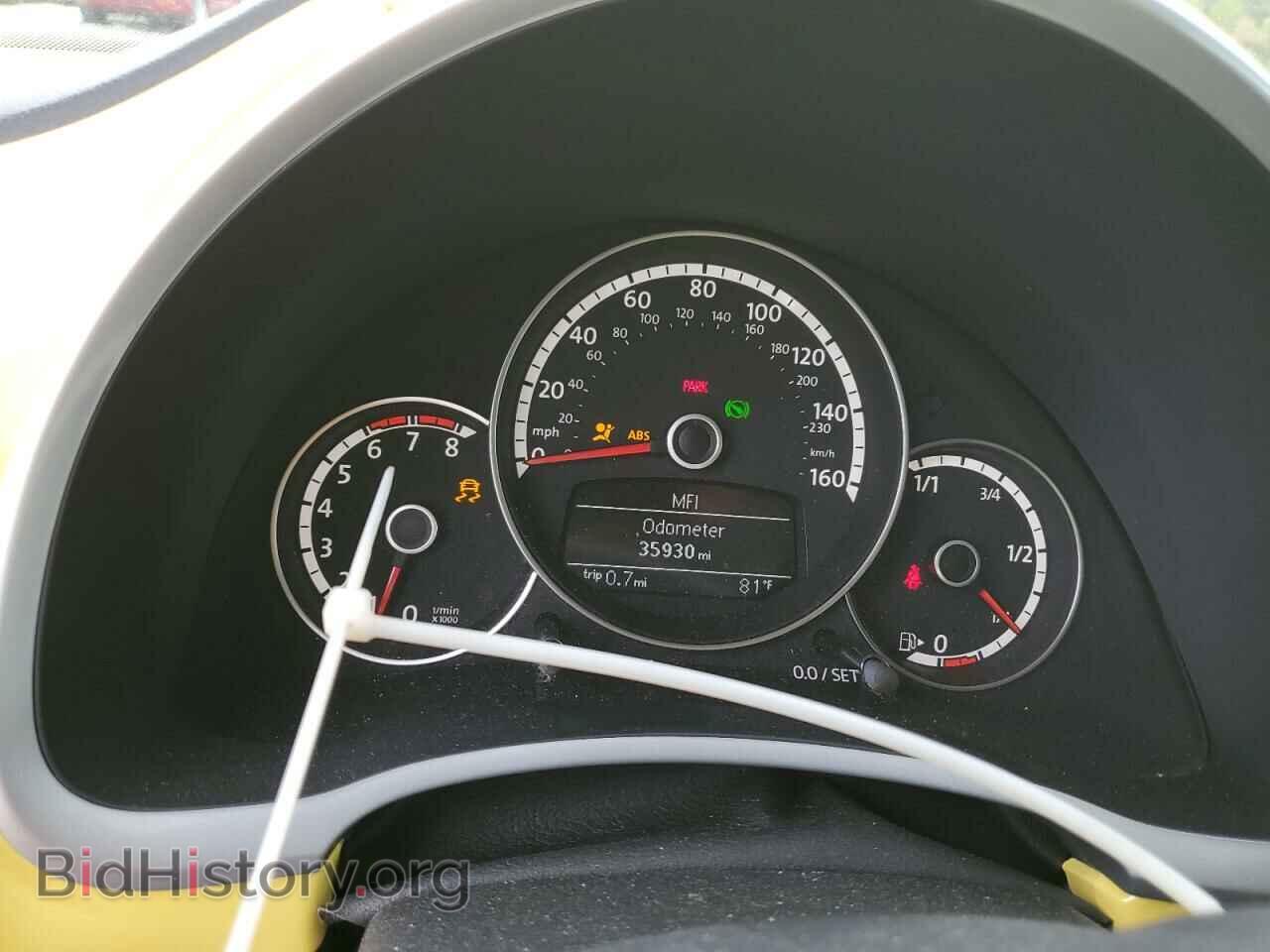 2014 VOLKSWAGEN BEETLE - VIN: 3VW5P7AT5EM806100 - Фото 9
