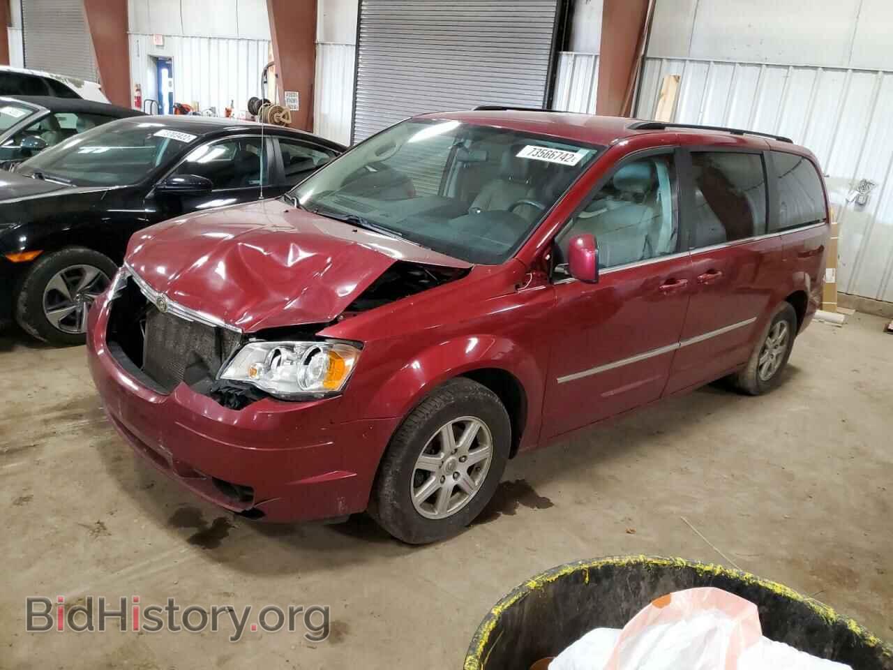 Photo 2A4RR8D15AR436259 - CHRYSLER MINIVAN 2010