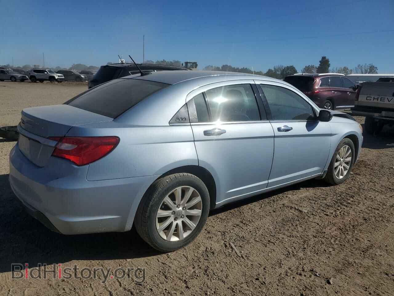 2013 CHRYSLER 200 - VIN: 1C3CCBCG3DN688985 - Фото 3