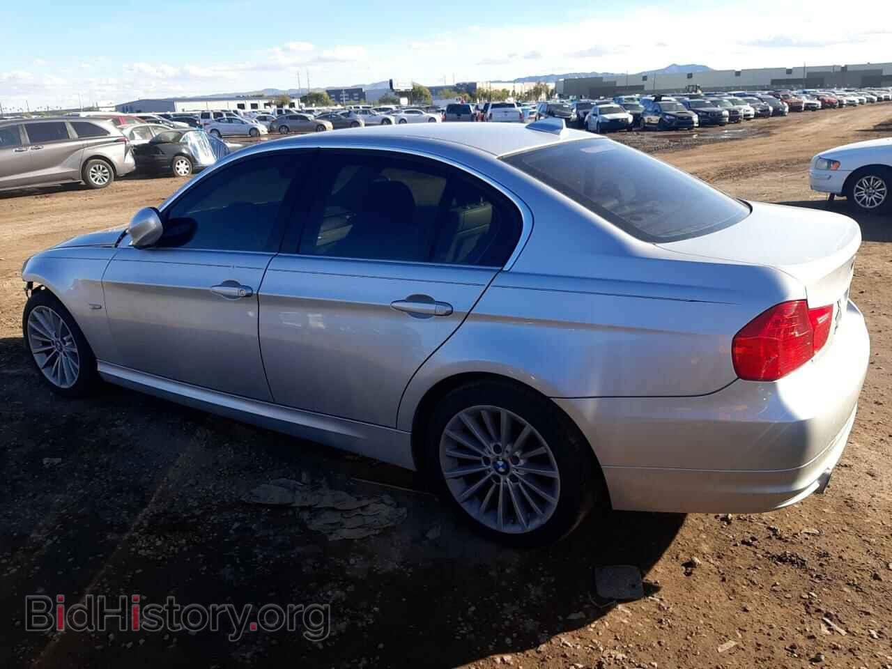 2011 BMW 3 SERIES - VIN: WBAPL5G59BNN22603 - Фото 2