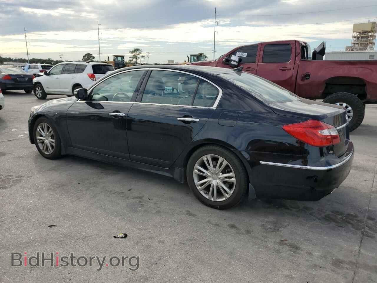 2013 HYUNDAI GENESIS - VIN: KMHGC4DD8DU257329 - Фото 2