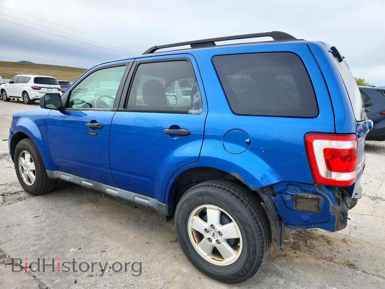 2011 FORD ESCAPE - VIN: 1FMCU9D79BKB60992 - Photo 2