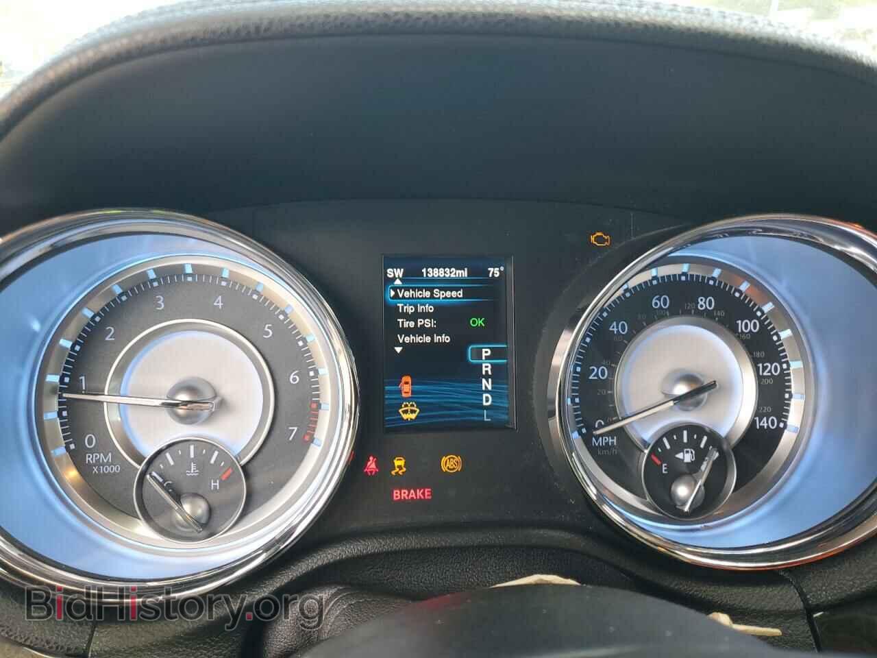 2014 CHRYSLER 300 - VIN: 2C3CCAEG4EH380953 - Фото 9