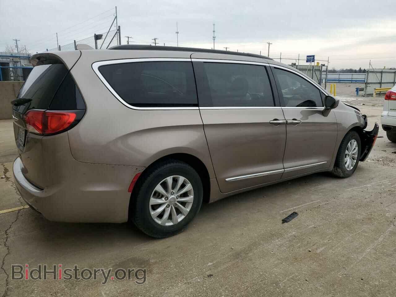 2017 CHRYSLER PACIFICA - VIN: 2C4RC1BG2HR691872 - Photo 3