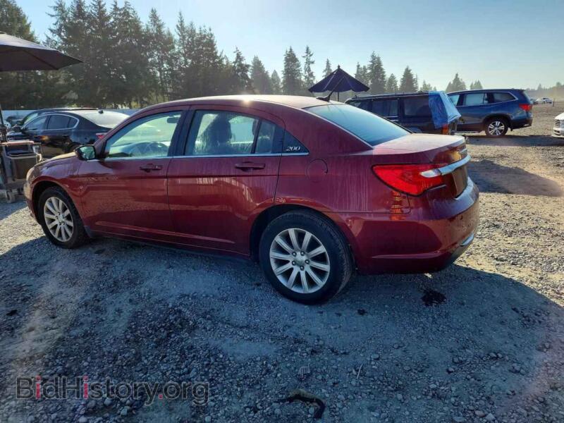 2011 Chrysler 200 (VIN 1C3BC1FB2BN570624) — photo 2 of 12