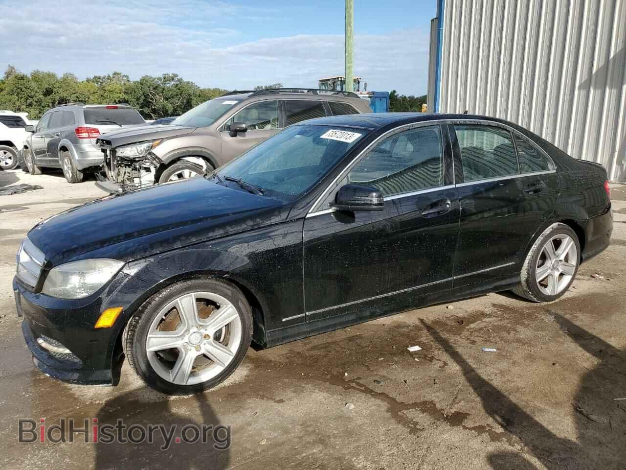 Photo WDDGF8BB9BR174244 - MERCEDES-BENZ C-CLASS 2011