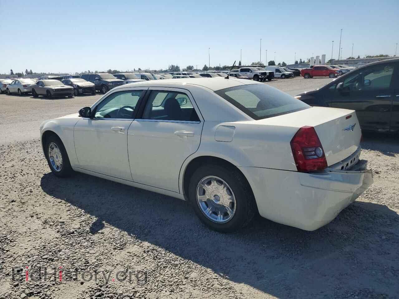 2008 CHRYSLER 300 - VIN: 2C3KA43R58H223170 - Фото 2