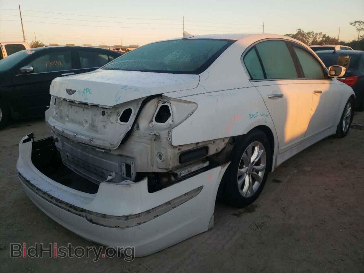 2012 HYUNDAI GENESIS - VIN: KMHGC4DD3CU180884 - Фото 3