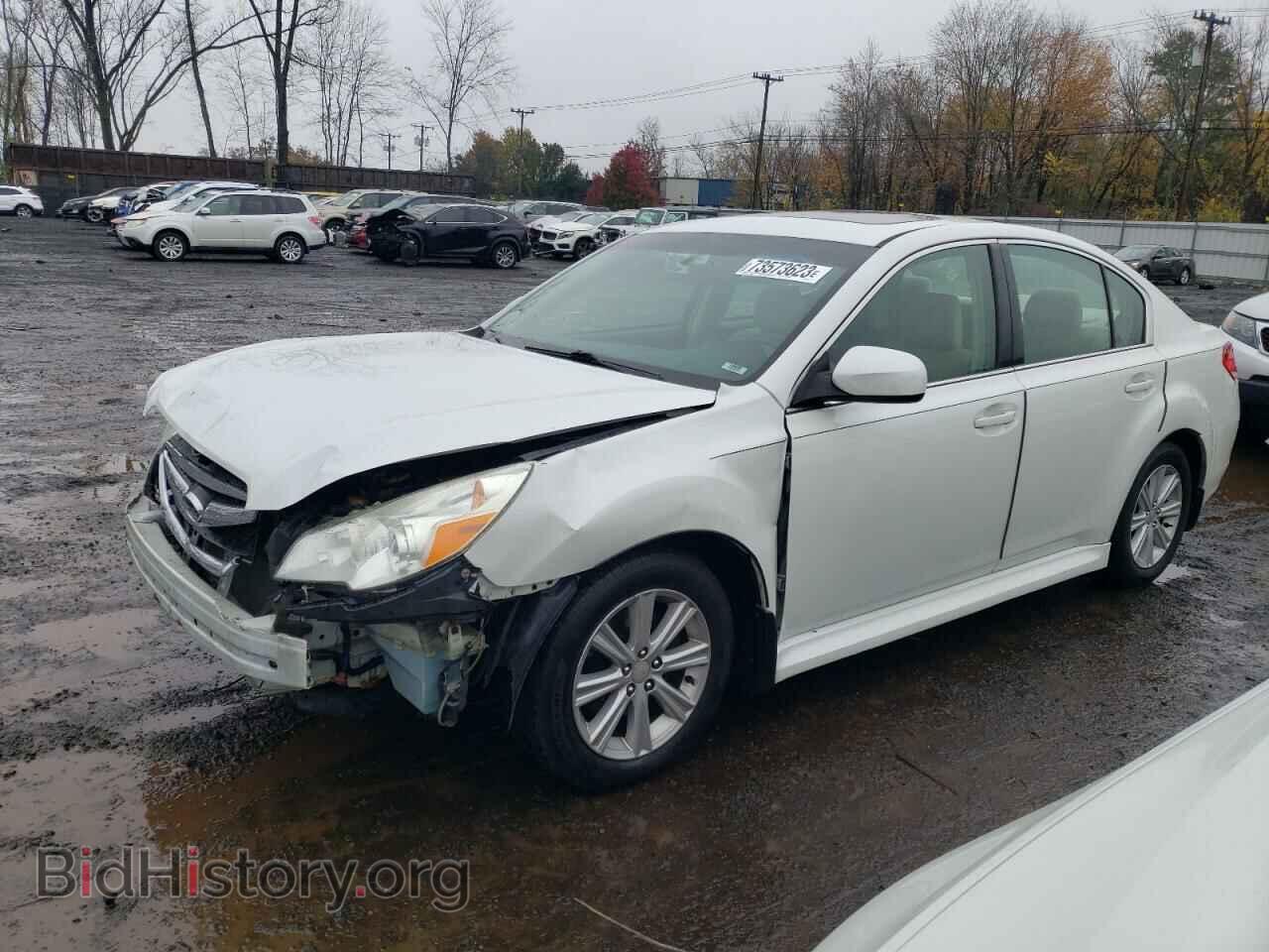 Photo 4S3BMBH66A3225072 - SUBARU LEGACY 2010