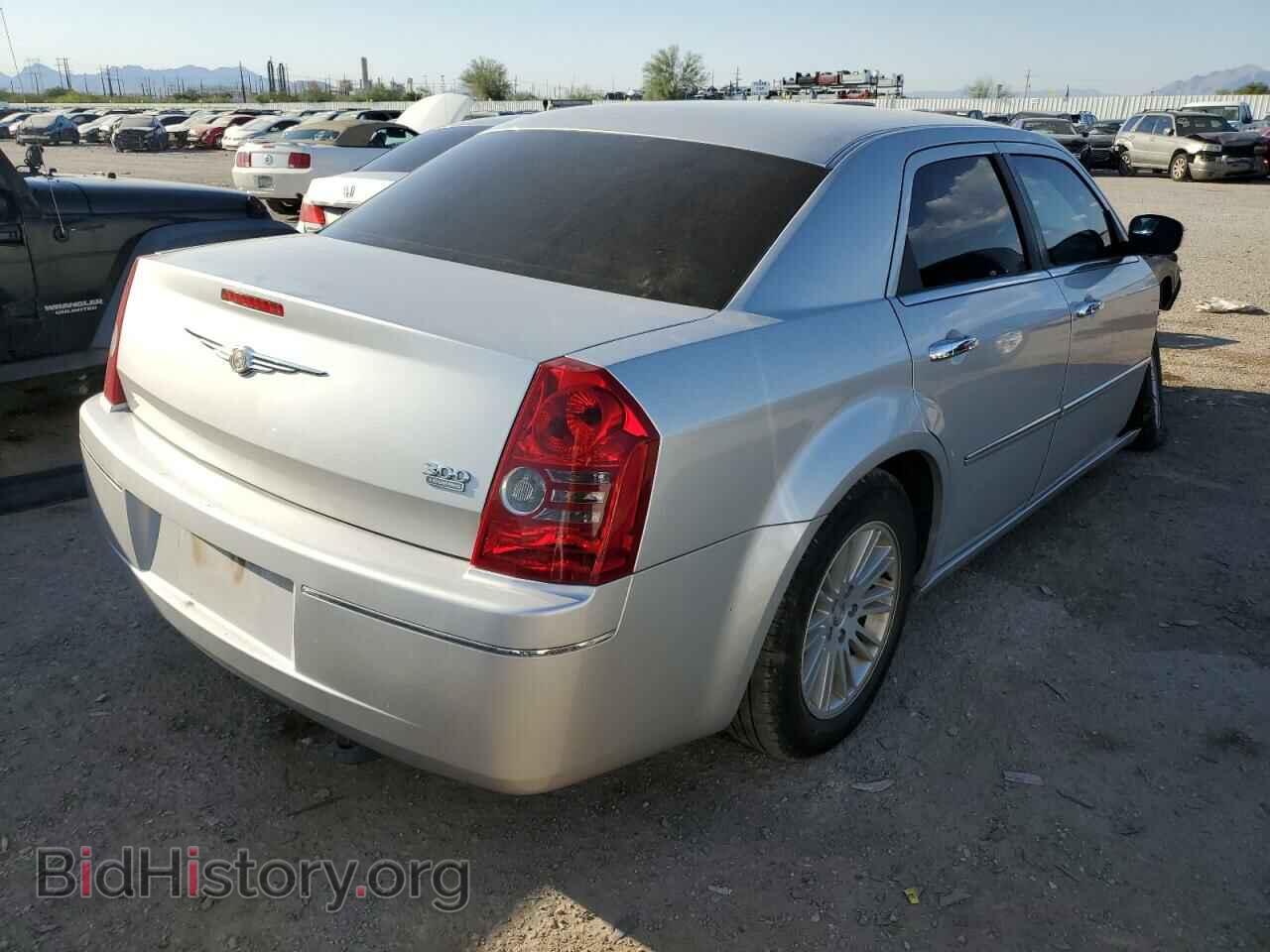 2010 CHRYSLER 300 - VIN: 2C3CA4CD1AH198590 - Фото 3