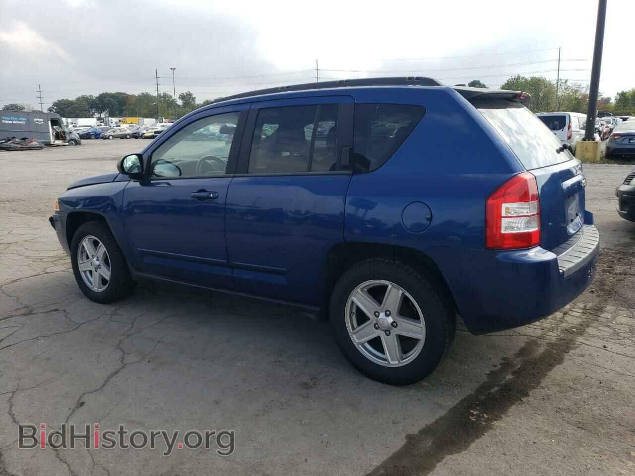 2010 JEEP COMPASS - VIN: 1J4NT4FBXAD521664 - Фото 2
