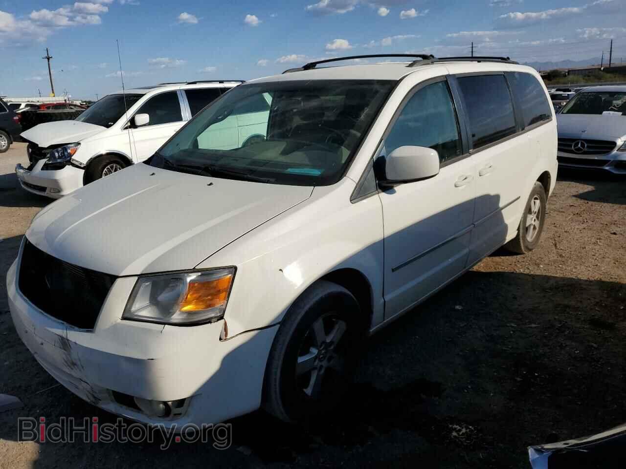 Photo 2D4RN5D18AR444021 - DODGE CARAVAN 2010