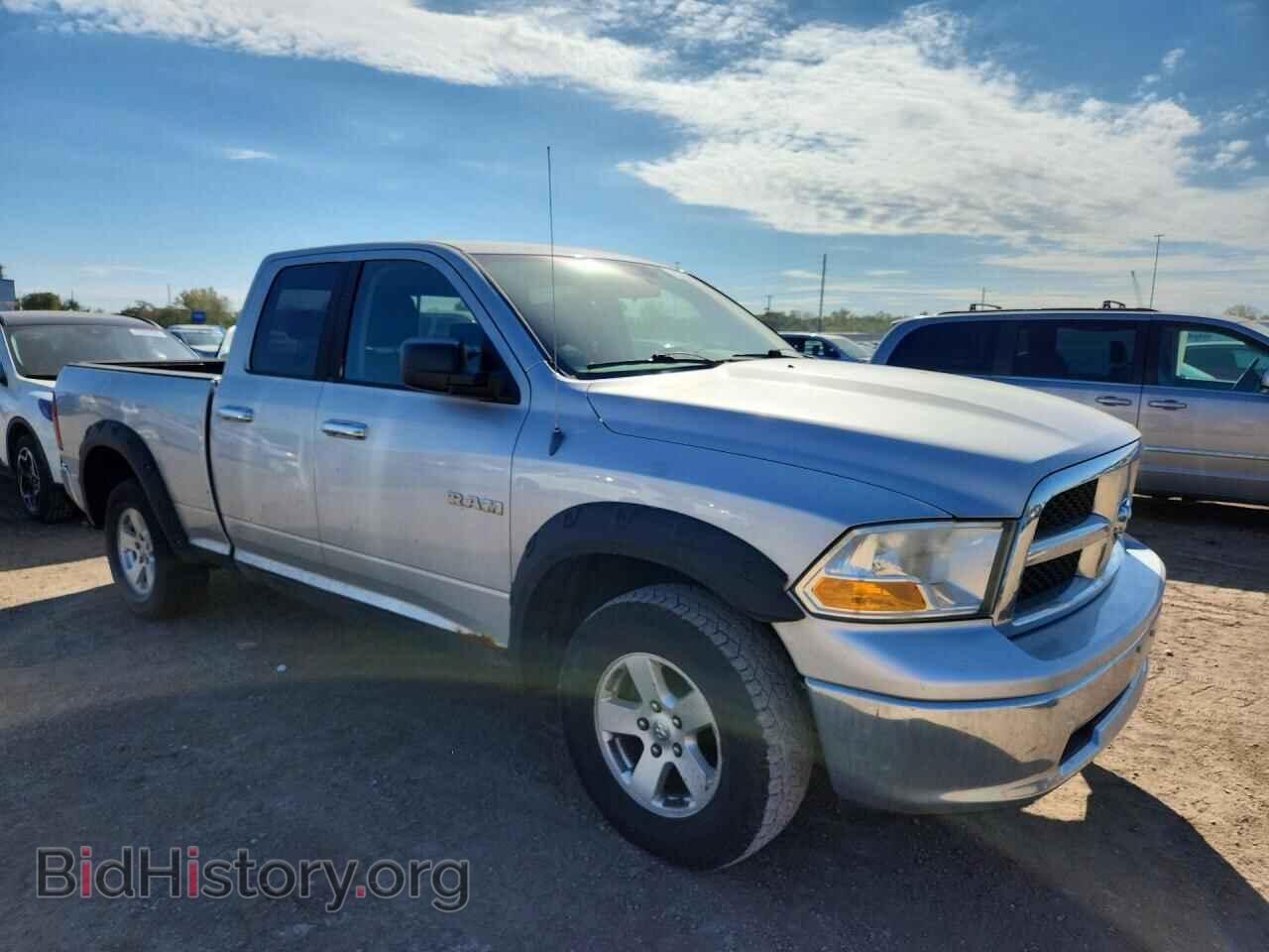 2009 Dodge RAM 1500 (VIN 1D3HV18P89S803482) — фото 4 из 12
