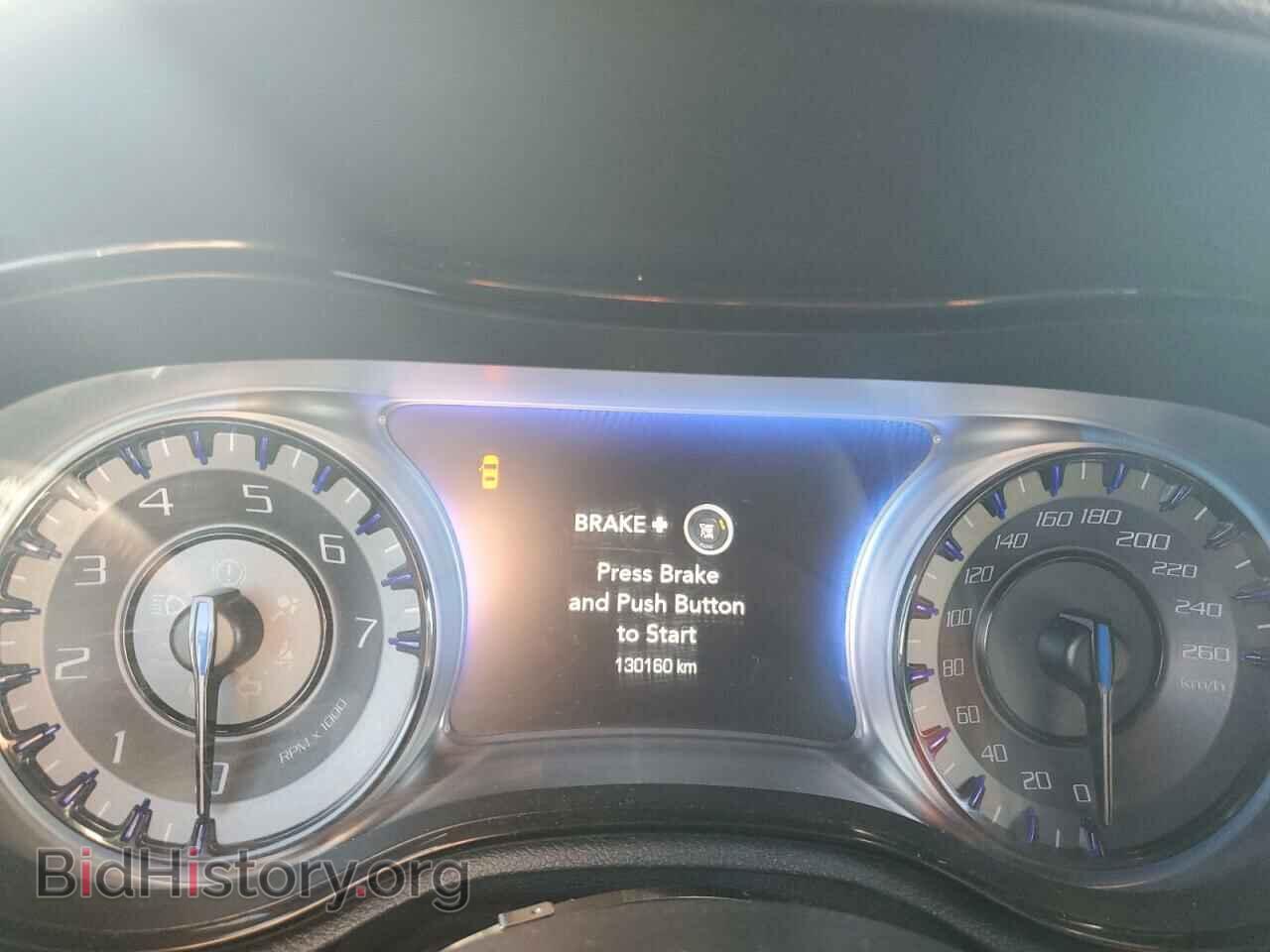 2016 CHRYSLER 300 - VIN: 2C3CCABG0GH282476 - Фото 9