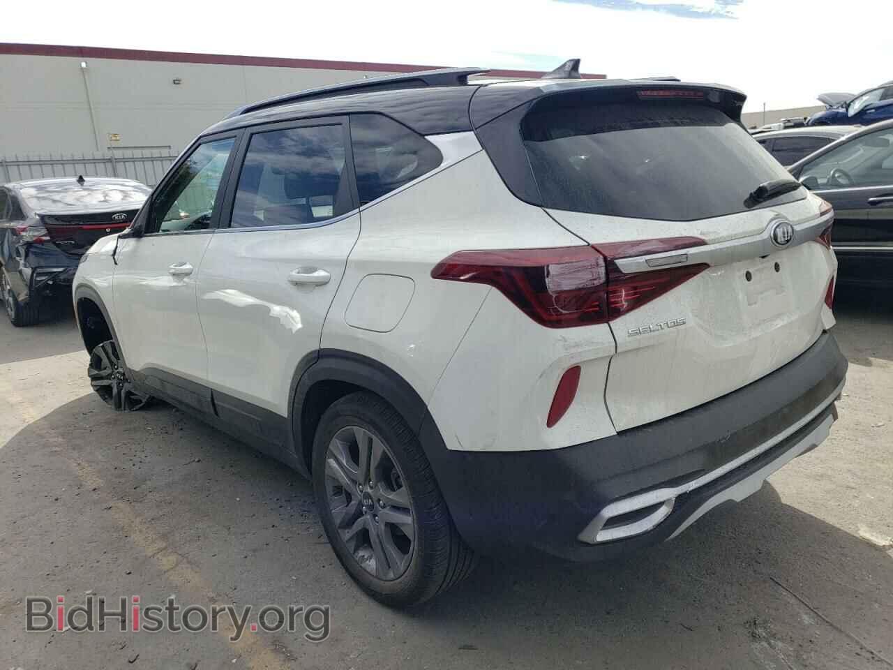 2021 KIA SELTOS - VIN: KNDEU2AA8M7126357 - Фото 2