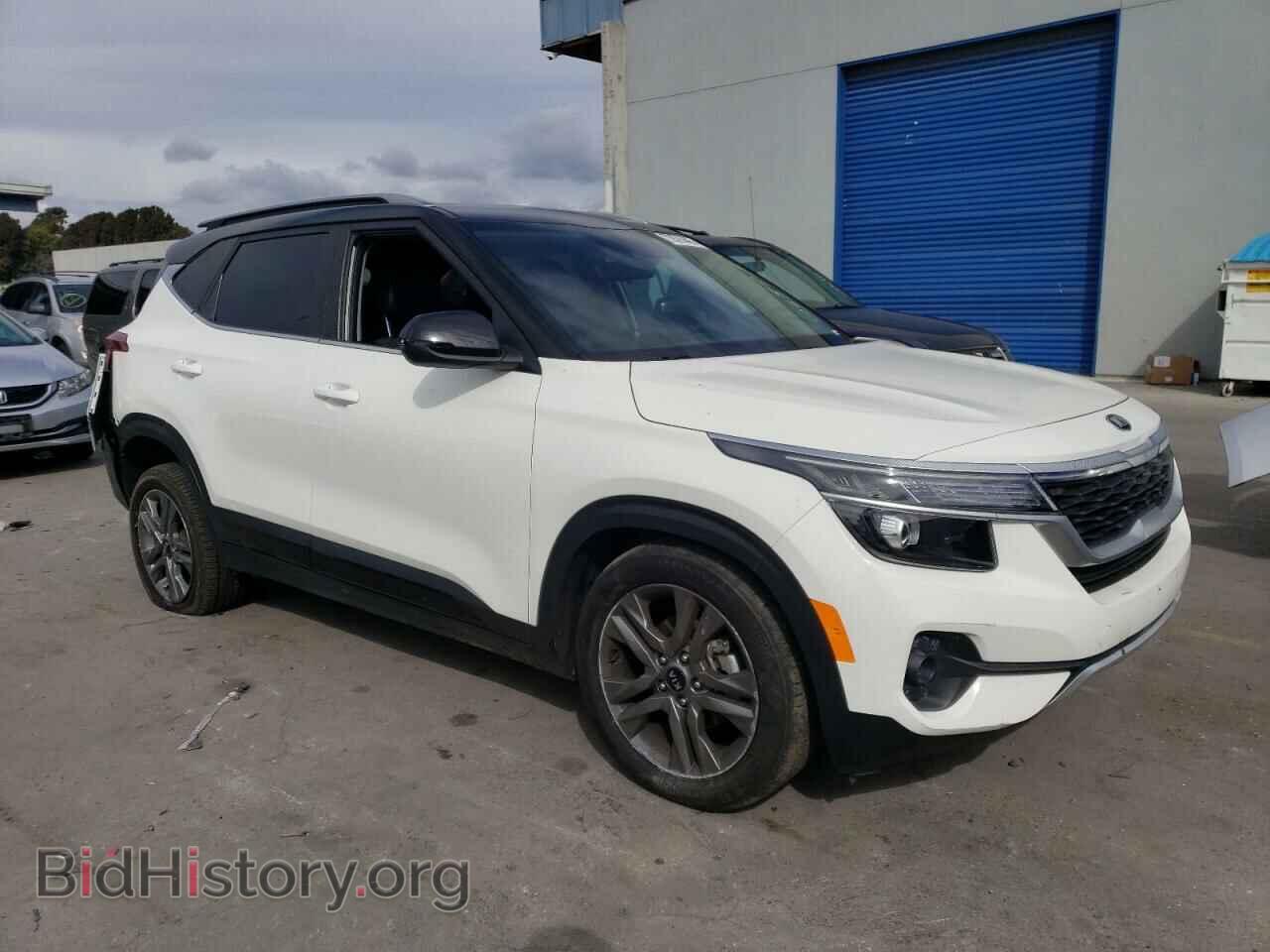 2021 KIA SELTOS - VIN: KNDEU2AA8M7126357 - Фото 4