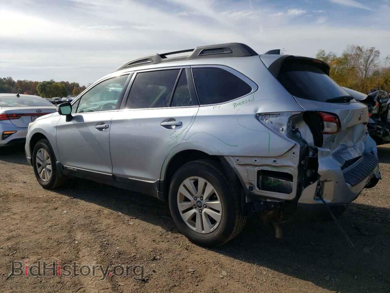 2017 SUBARU OUTBACK - VIN: 4S4BSAFC0H3302341 - Фото 2