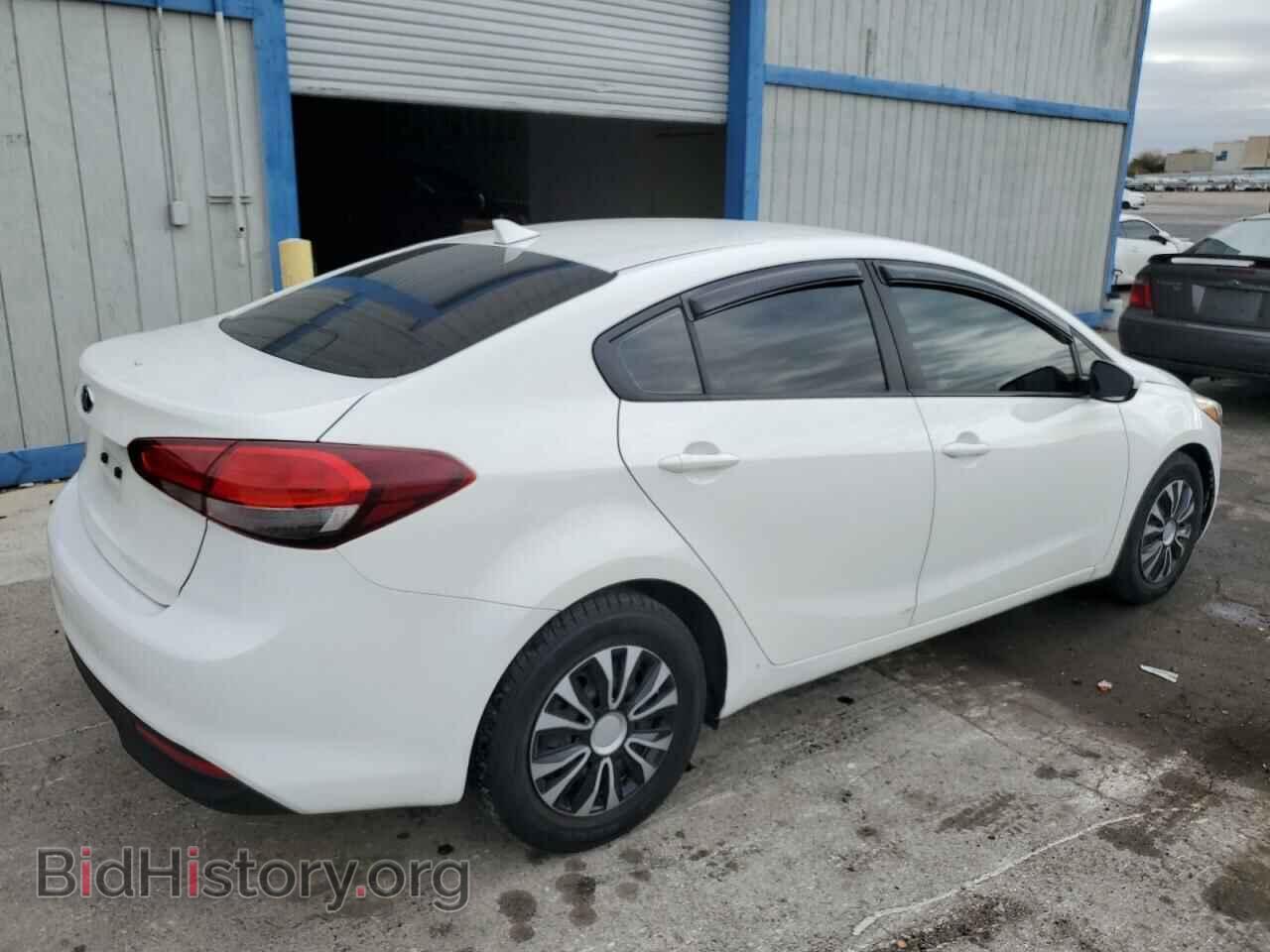2017 KIA FORTE - VIN: 3KPFK4A7XHE091983 - Фото 3