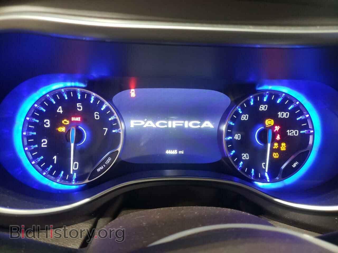 2018 CHRYSLER PACIFICA - VIN: 2C4RC1EG7JR122355 - Фото 9