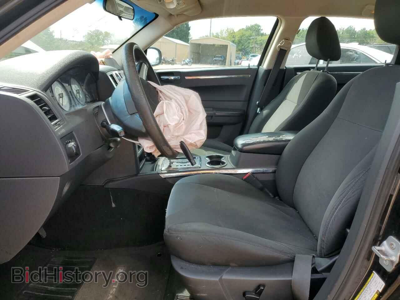 2009 CHRYSLER 300 - VIN: 2C3KA43D39H528320 - Фото 7