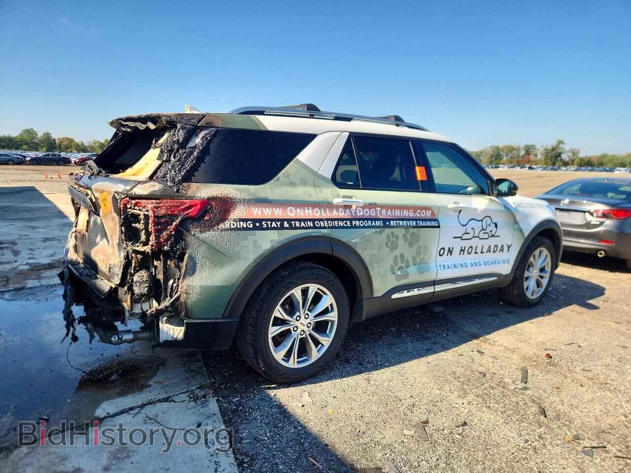 2021 Ford EXPLORER (VIN 1FMSK8FH7MGC48009) — photo 3 of 15