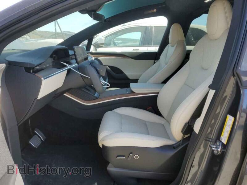 2024 Tesla MODEL X (VIN 7SAXCBE5XRF447328) — фото 7 из 13