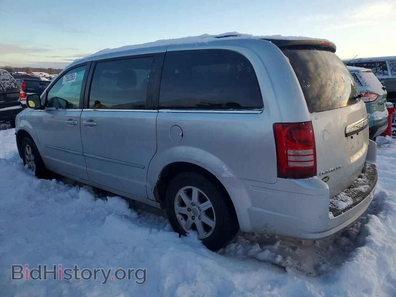 2010 CHRYSLER MINIVAN - VIN: 2A4RR5D16AR337187 - Фото 2