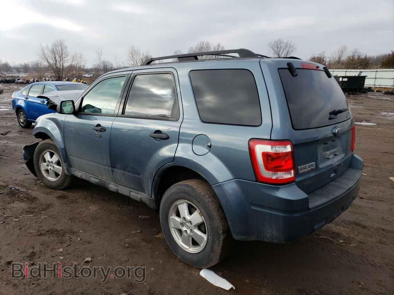 2011 FORD ESCAPE - VIN: 1FMCU0D77BKB71310 - Фото 2