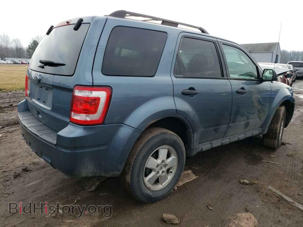 2011 FORD ESCAPE - VIN: 1FMCU0D77BKB71310 - Фото 3