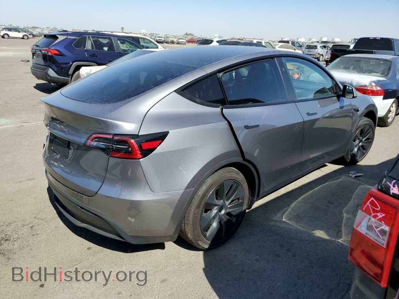 2024 TESLA MODEL Y - VIN: 7SAYGDED8RF195669 - Фото 3