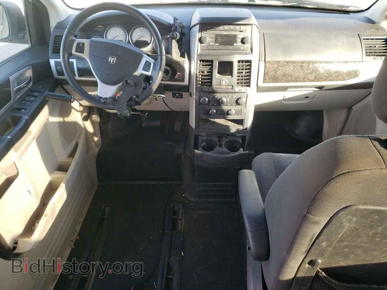 2010 DODGE CARAVAN - VIN: 2D4RN5D14AR444632 - Photo 8