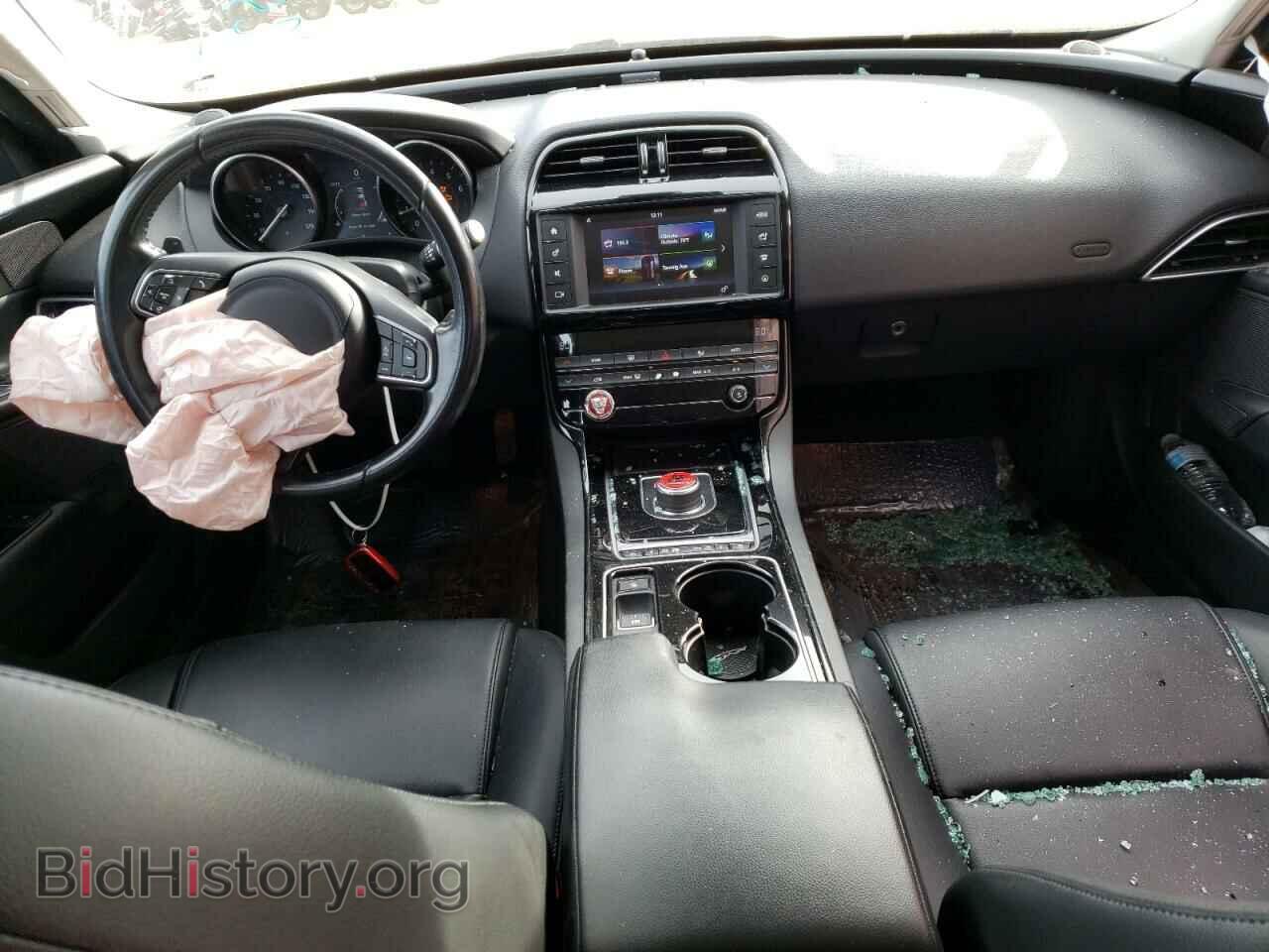 2017 JAGUAR XE - VIN: SAJAR4BG1HA978185 - Фото 8