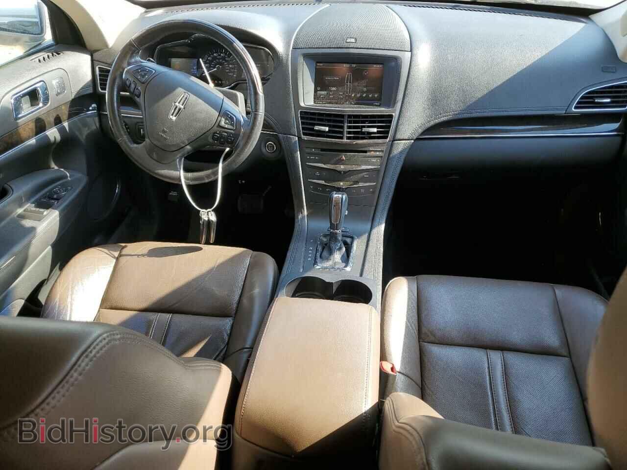 2015 LINCOLN MKT - VIN: 2LMHJ5AT8FBL04562 - Photo 8