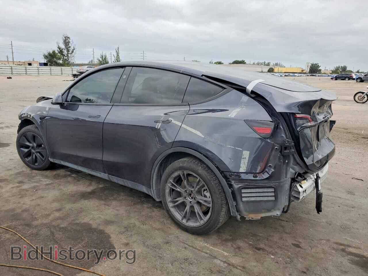 2024 TESLA MODEL Y - VIN: 7SAYGDED1RF164490 - Фото 2