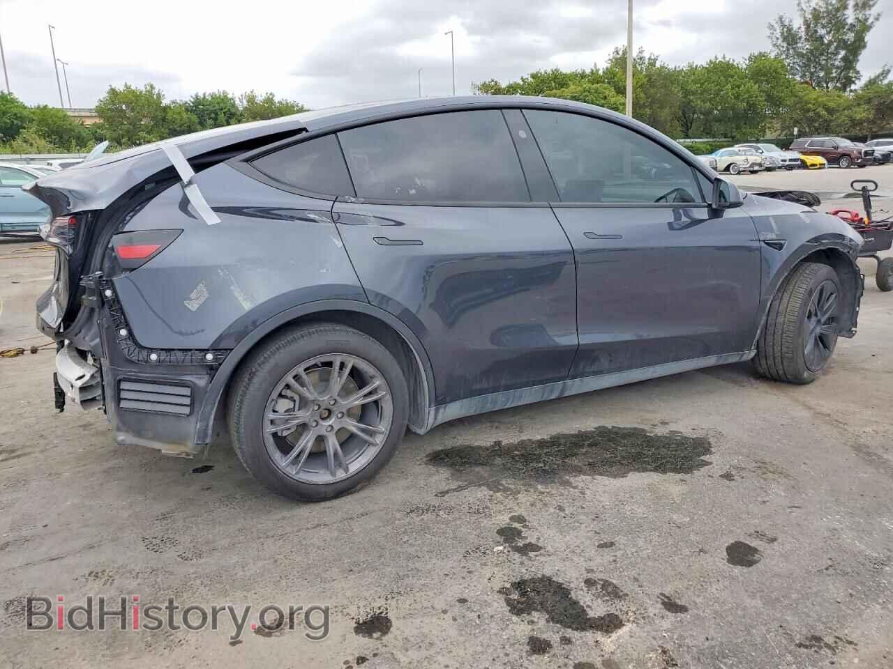 2024 TESLA MODEL Y - VIN: 7SAYGDED1RF164490 - Фото 3