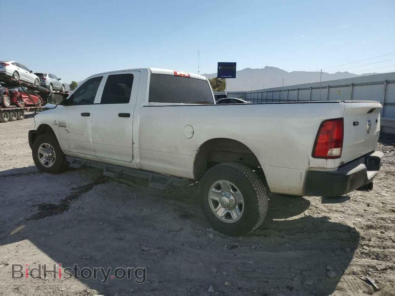 2018 RAM All Models - VIN: 3C6UR5HL8JG308136 - Фото 2
