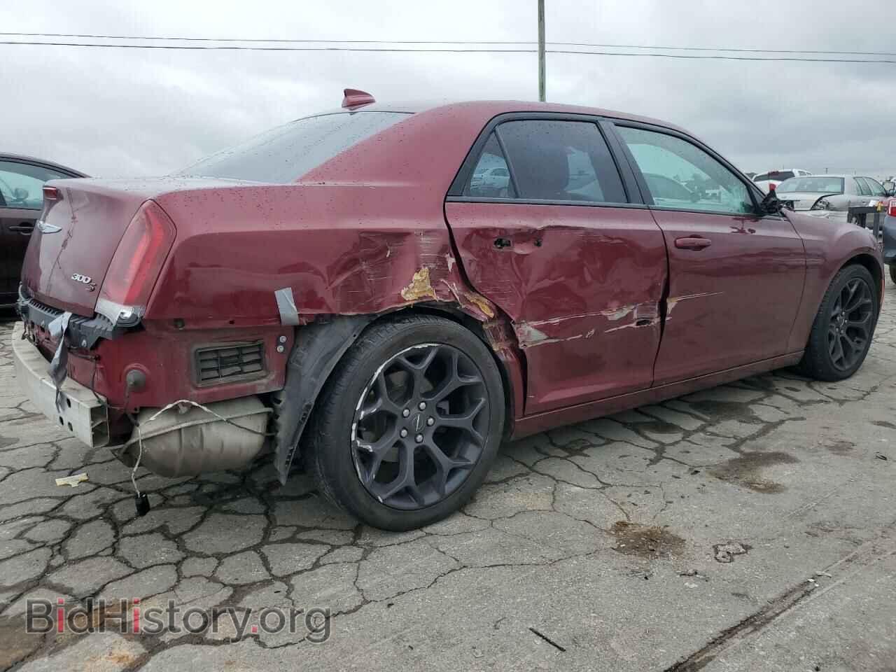 2019 CHRYSLER 300 - VIN: 2C3CCABG1KH569558 - Фото 3