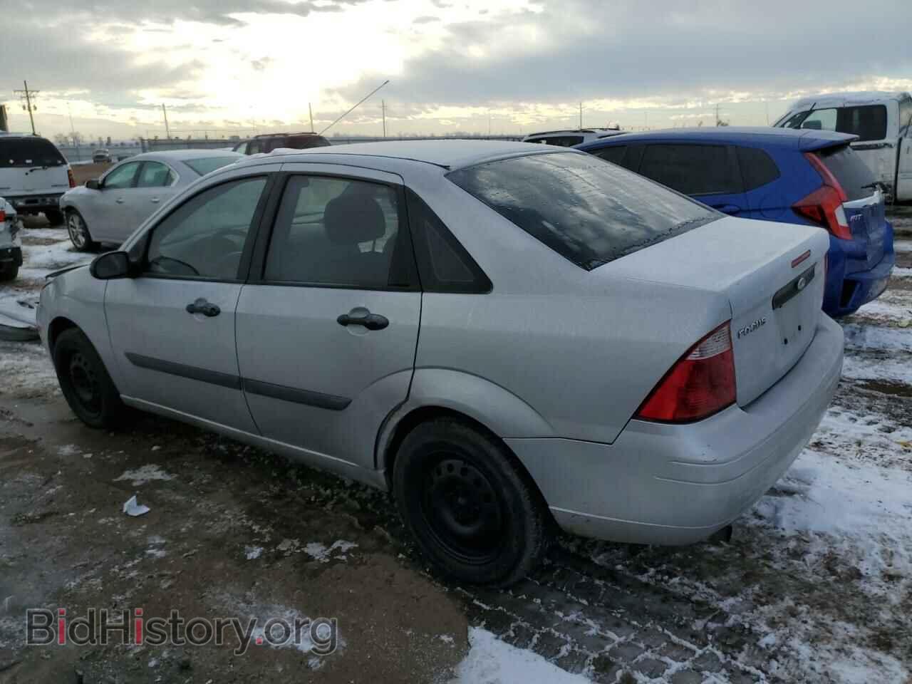 2007 FORD FOCUS - VIN: 1FAFP34N97W280186 - Фото 2