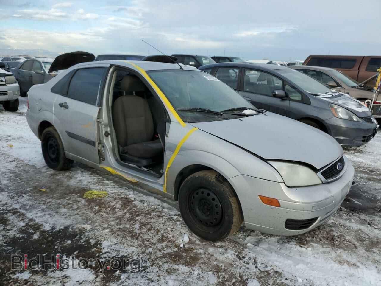 2007 FORD FOCUS - VIN: 1FAFP34N97W280186 - Фото 4