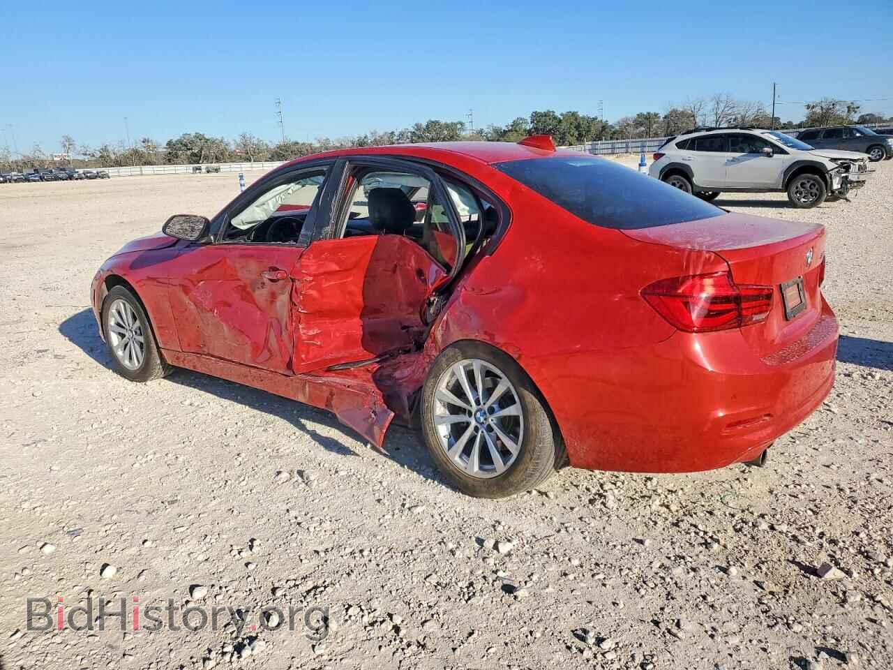 2016 BMW 3 SERIES - VIN: WBA8E1G51GNU10117 - Фото 2