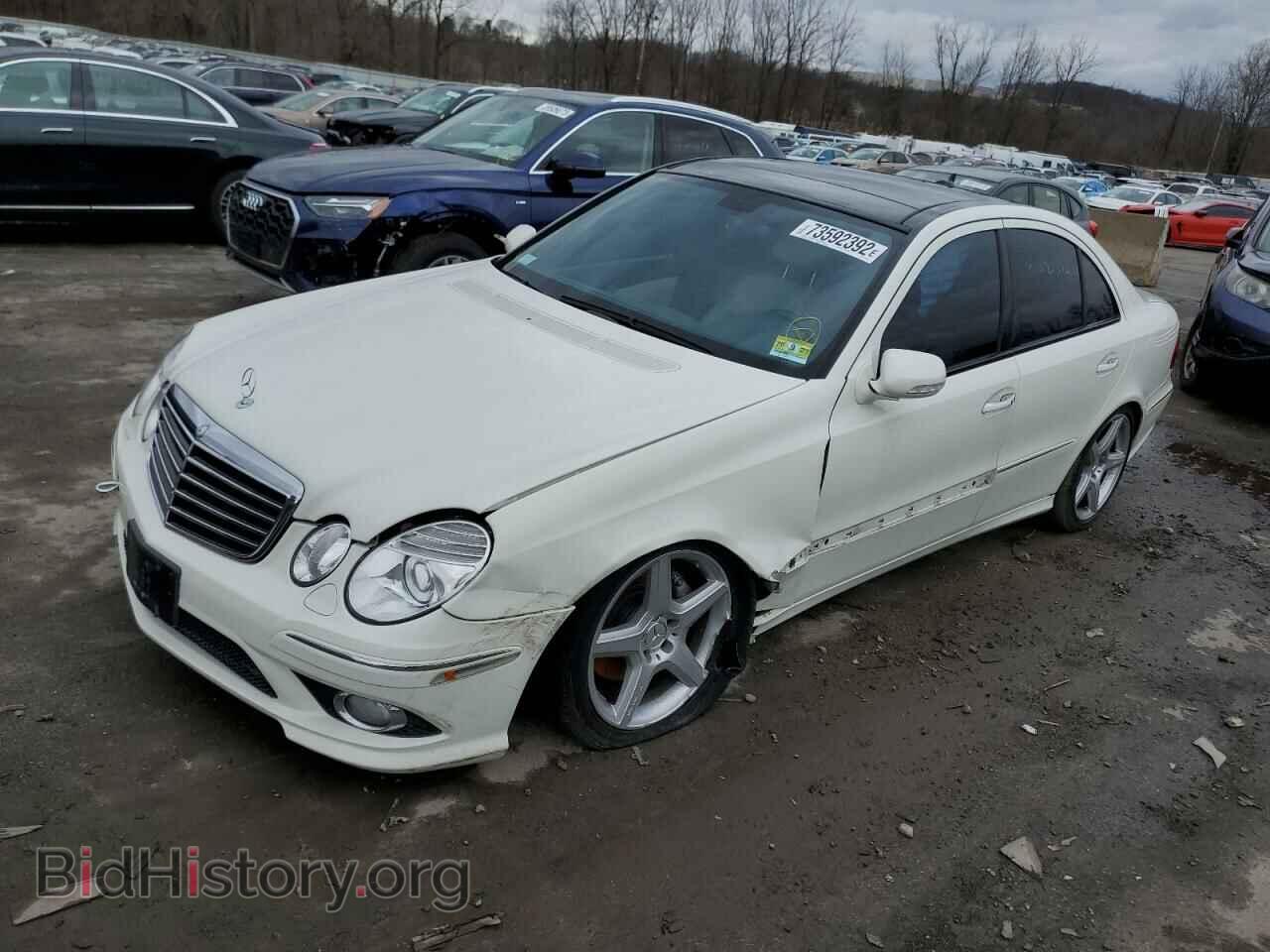 Photo WDBUF72X68B310204 - MERCEDES-BENZ E-CLASS 2008