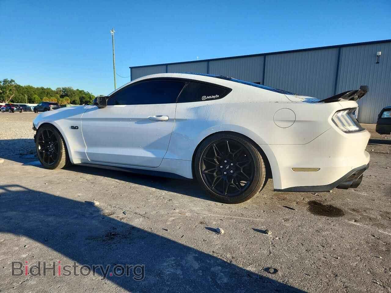 2018 Ford MUSTANG (VIN 1FA6P8CF7J5183301) — фото 2 из 13