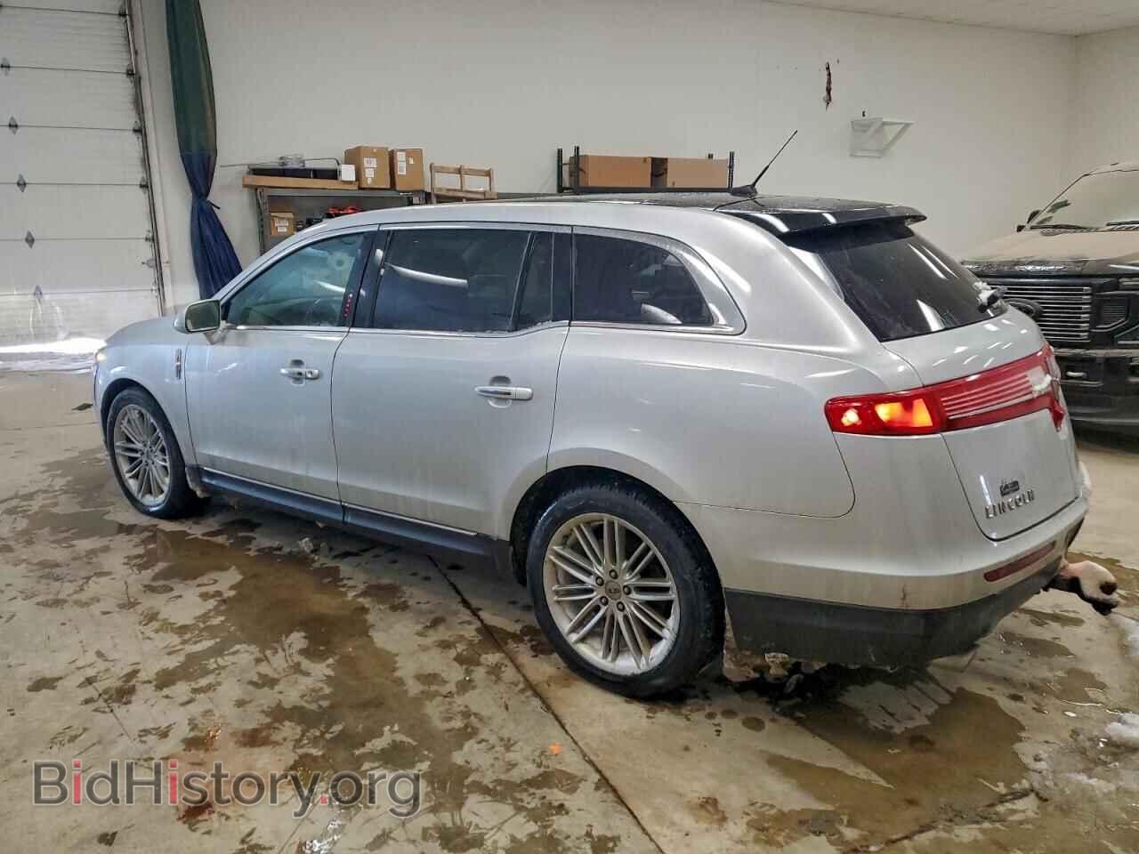 2013 LINCOLN MKT - VIN: 2LMHJ5AT1DBL57908 - Photo 2
