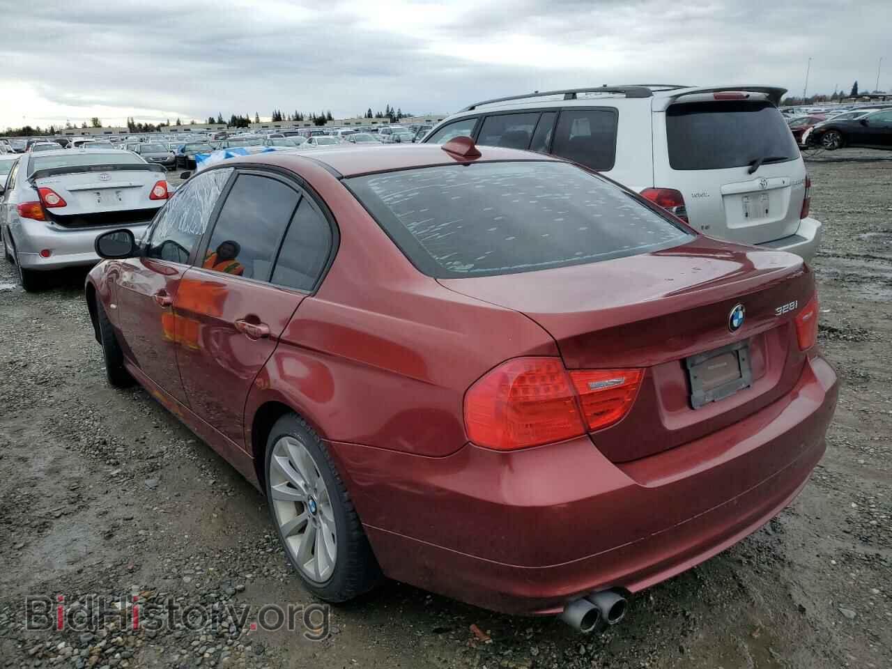 2011 BMW 3 SERIES - VIN: WBAPH5C59BA442300 - Фото 2
