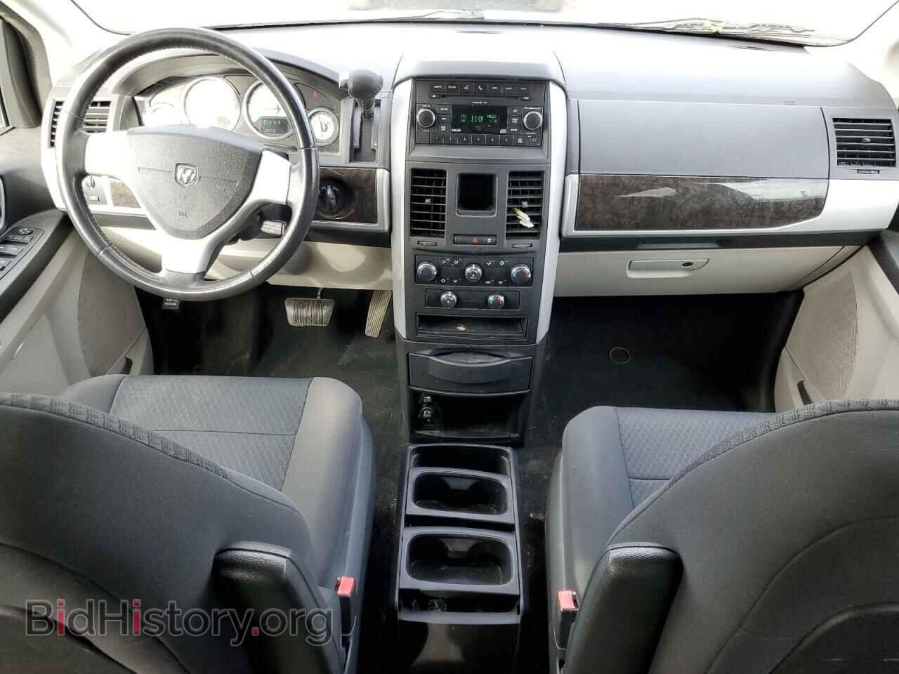 2010 DODGE CARAVAN - VIN: 2D4RN5D11AR145888 - Фото 8