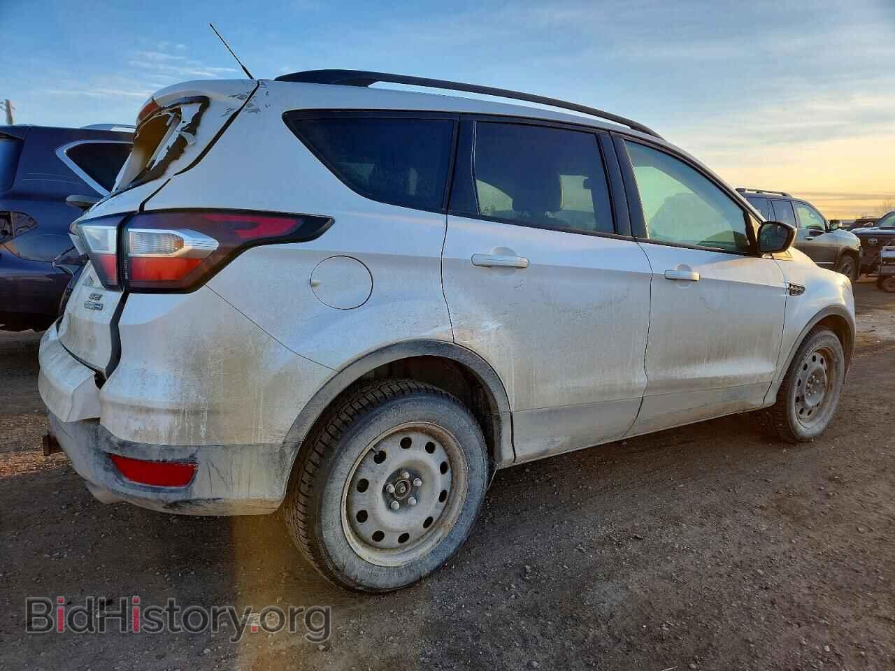 2017 FORD ESCAPE - VIN: 1FMCU9G9XHUC82934 - Фото 3