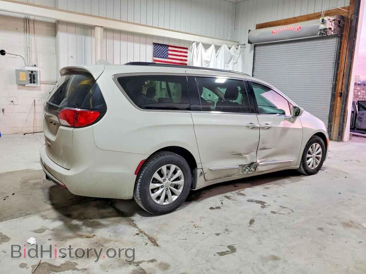 2017 CHRYSLER PACIFICA - VIN: 2C4RC1BG8HR553575 - Фото 3