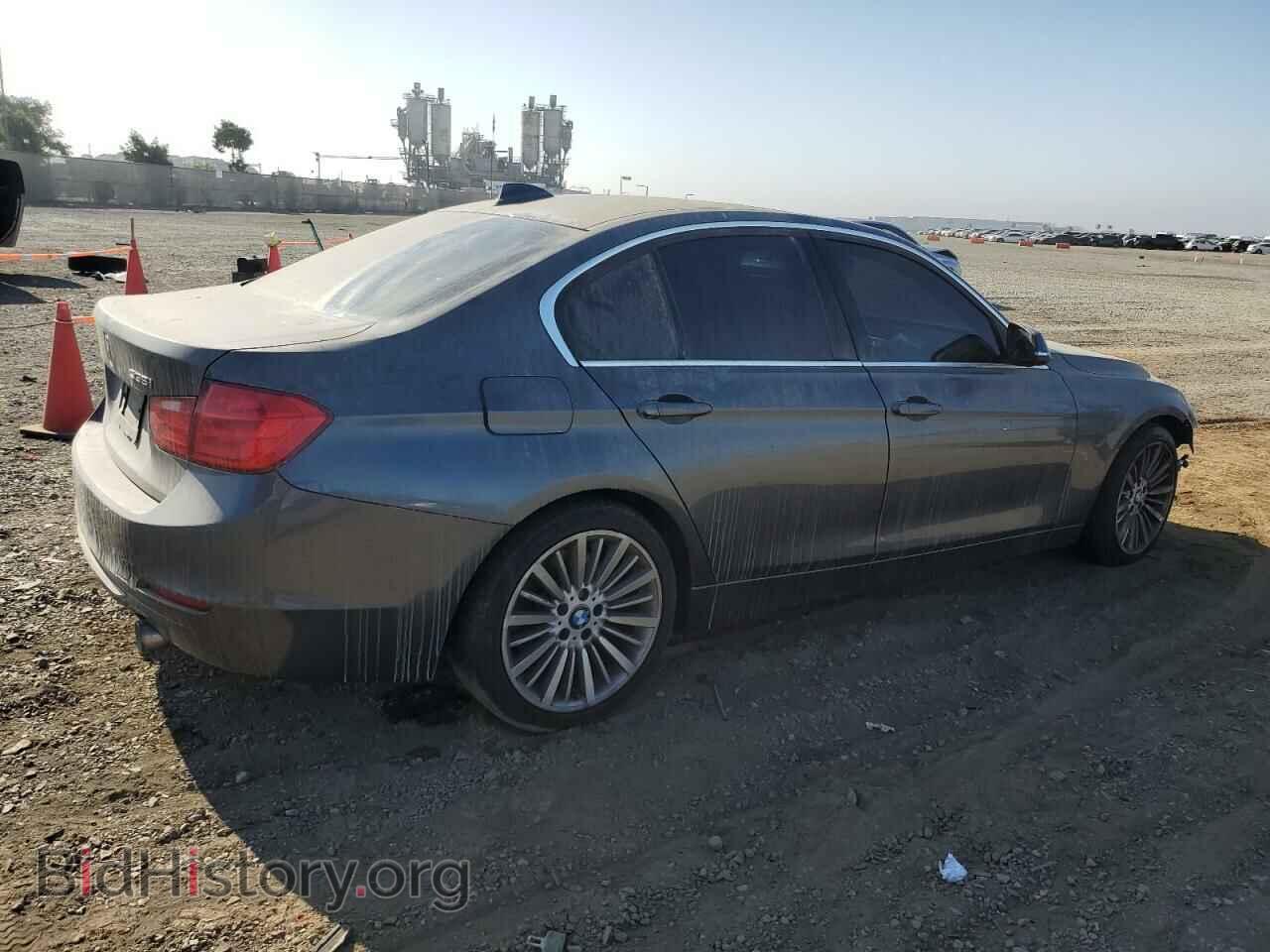 2013 BMW 3 SERIES - VIN: WBA3A9C52DF475638 - Фото 3