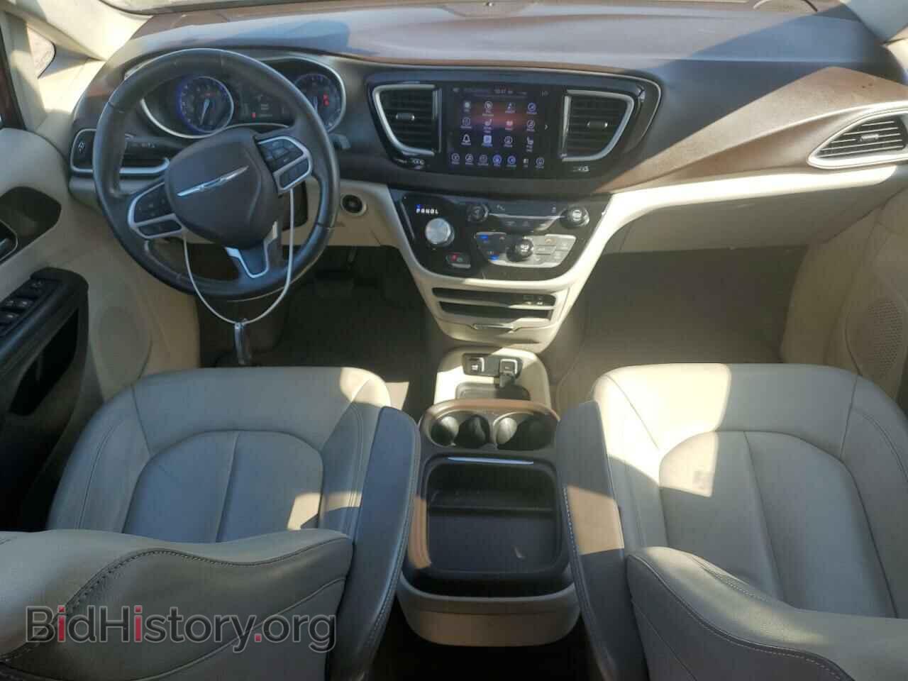2017 CHRYSLER PACIFICA - VIN: 2C4RC1BGXHR520917 - Photo 8